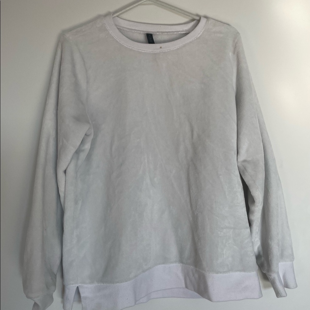 WHITE fluffy sweater
